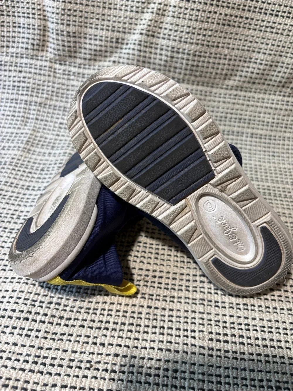 Cat & Jack Navy Mesh Slip-On Water Shoes with Yellow Heel Tabs size 9 Boys